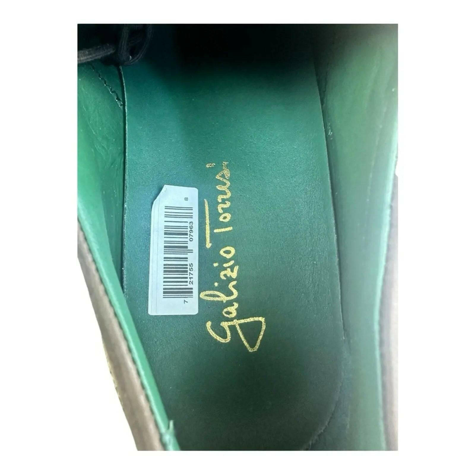 Galizio Torresi Man's Sneakers High in top.