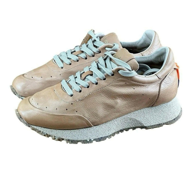 Barracuda Women  Impact sneaker.