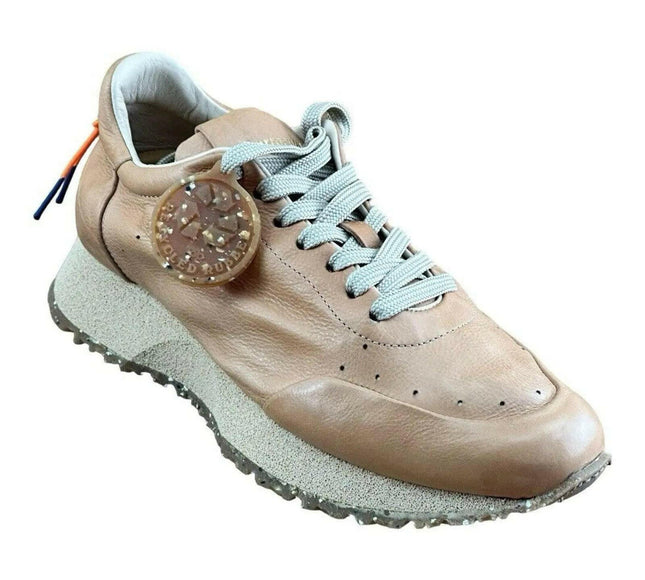 Barracuda Women  Impact sneaker.