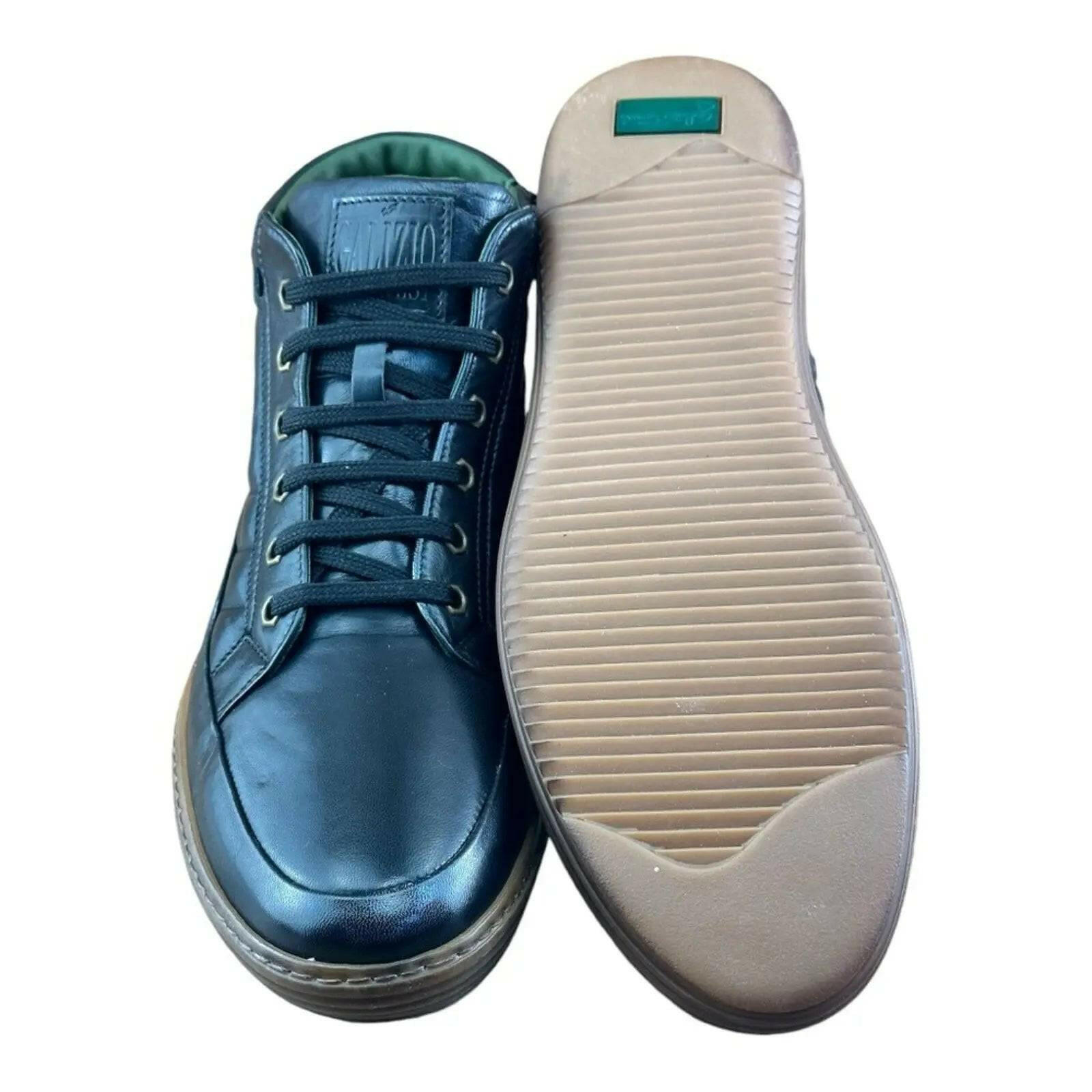 Galizio Torresi Man's  Sneakers High in top.