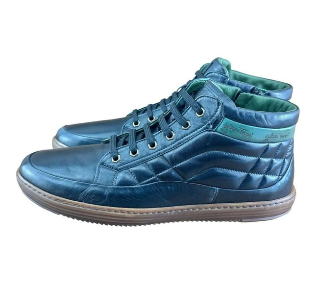 Galizio Torresi Man's  Sneakers High in top.