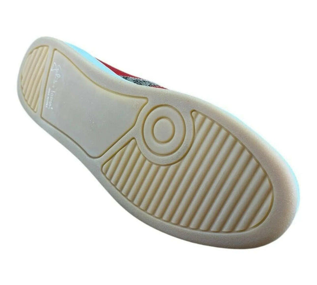 Galizio Torresi  segned Sneaker Men.