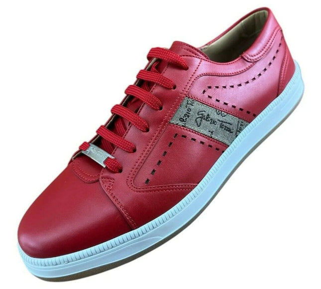 Galizio Torresi  segned Sneaker Men.