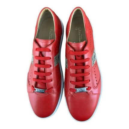 Galizio Torresi  segned Sneaker Men.